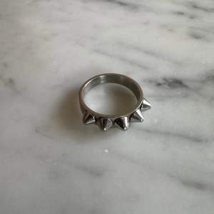 Edblad Peak Ring Single Steel, strl. L  18,5 köpt i januari, fint skick med originalpåse till. ❤️