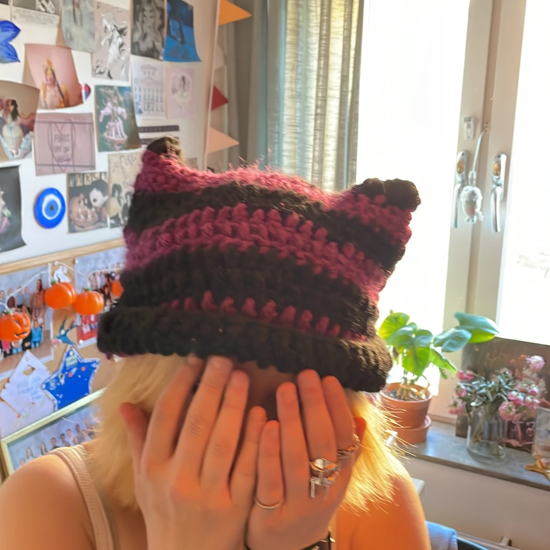 Cat beanie😝😝 - 90