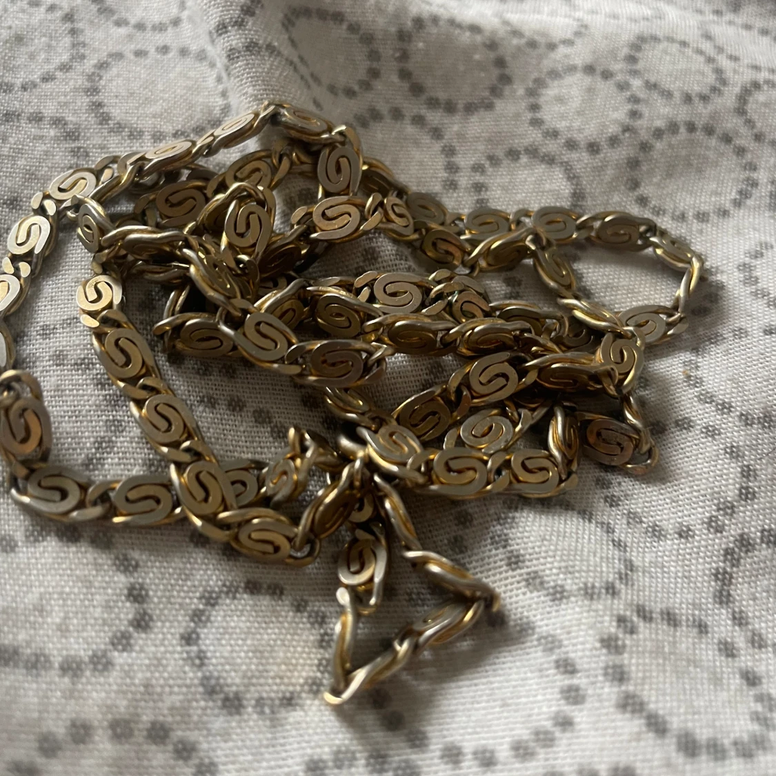 Guldplatterad kedja!