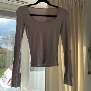 Topp - Topp. Skriv om det önskas bilder på❤️