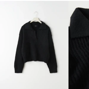 Stickad tröja - Säljer denna supersnygga stickade tröjan från Ginatricot i storlek XL. Brukar ha xs/s och sitter så fint oversized.  Skriv privat för egna bilder på!!💕