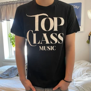Top class tröja  - Helt ny top class t shirt, skriv vid minsta fundering🙂