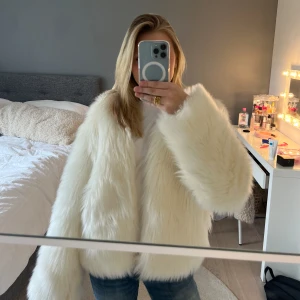 Pälsjacka - Snyggaste pälsjackan❣️🙏🏻