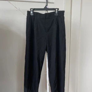 Fina kostymbyxor - Tveka inte på att höra av er för mer information💕