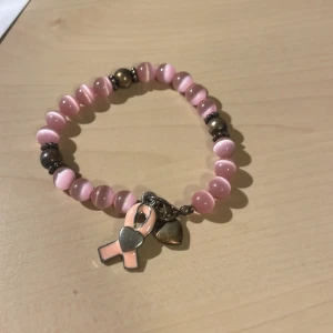 Armband❤️ - Skriv om du har frågor!❤️