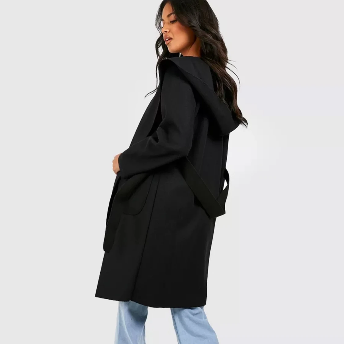 Boohoo kappa (svart) - 93