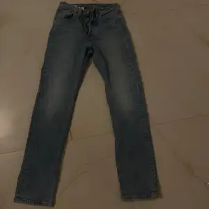 Jag säljer nu mina helt nya 501 Levis jeans. Använda en gång. Bra skick. 
