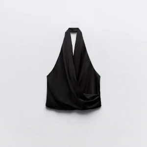 Festtopp - Jättesnygg festtopp från Zara i satin, nypris: 400