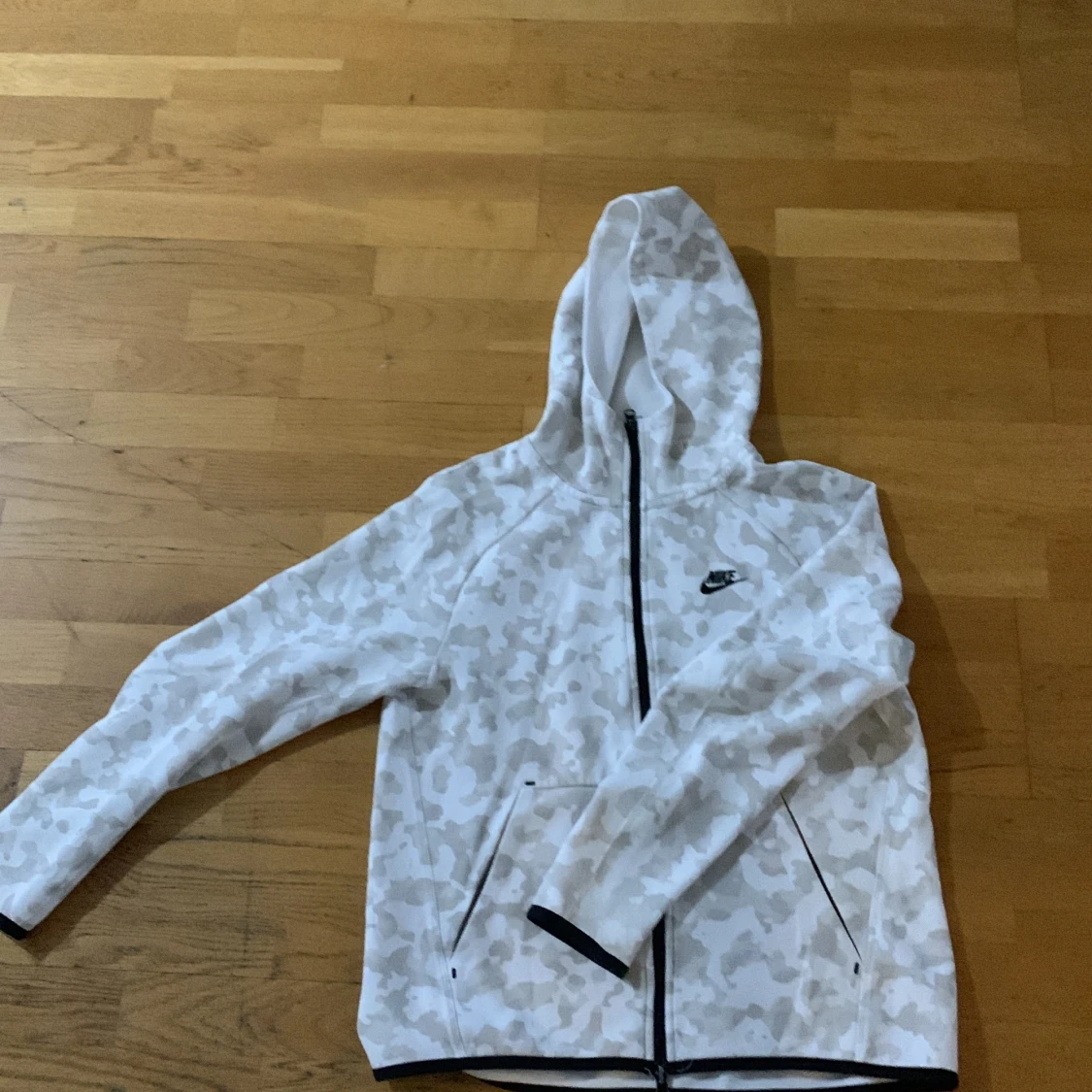 Vit nike tech fleece - 91