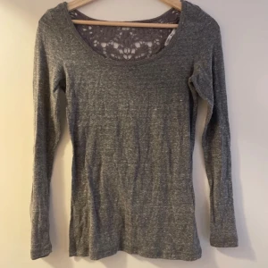 Tröja - Använt men bra skick.