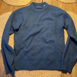 Stickad tröja jack & jones - Använd kanske 5 gånger. Storlek S men passar även M.