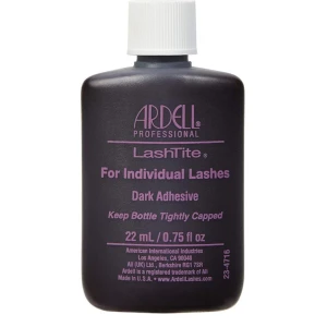 Ardell lashtite - Säljer en ardell lashtite. Den är icke använd frans lim för  DIY fransar. 