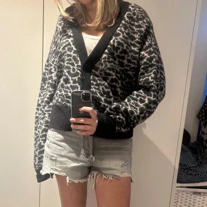 Leopard kofta - Säljer denna suuuuper söta oversize leopard koftan