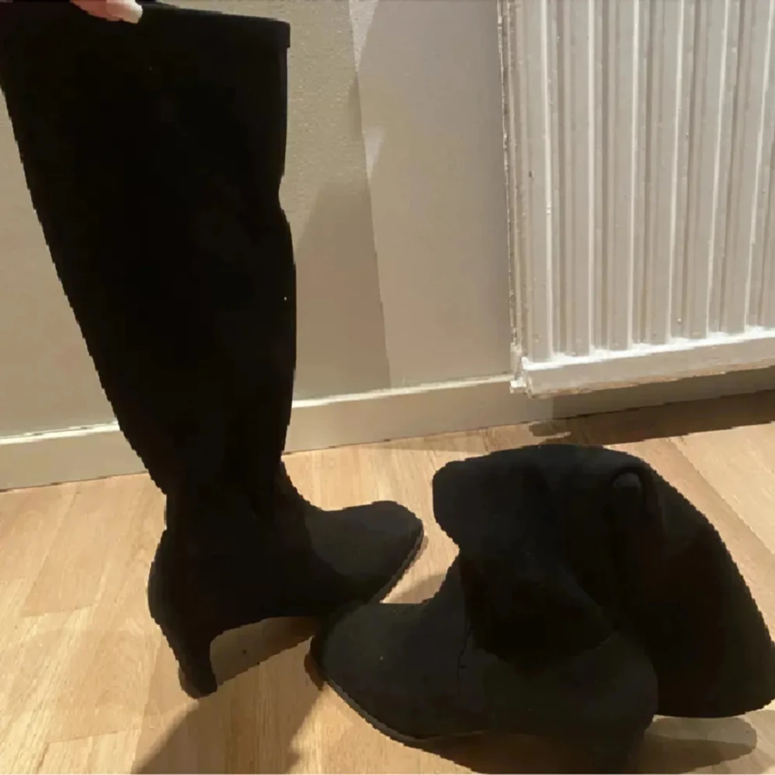 Svarta stövlar - 90