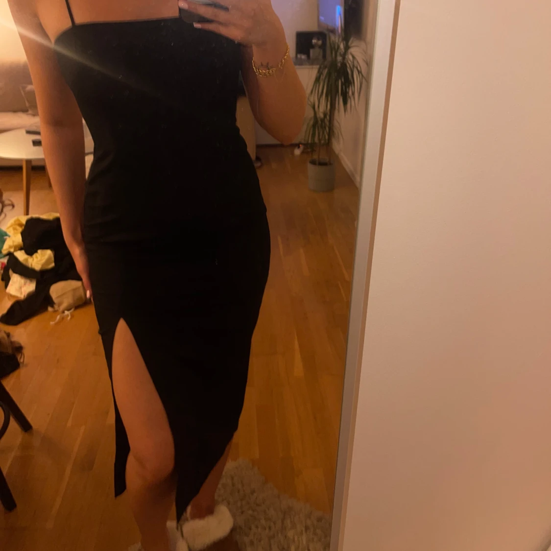 Svart axelbandsklänning Zara - 93