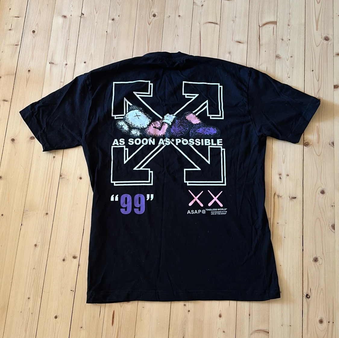 Off-white T-shirt - 90