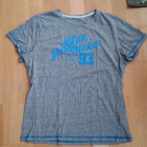 Blend T-shirt - Bra skick