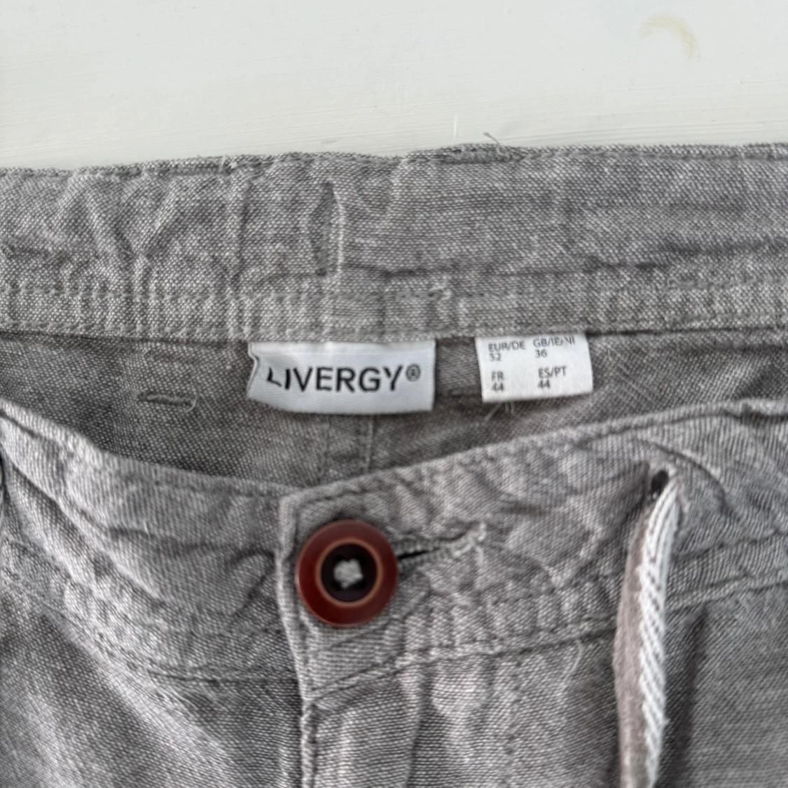 Grå linnebyxor - 91