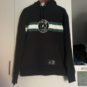 Jordan Hoodie - Storlek M, Mycket bra skick. 