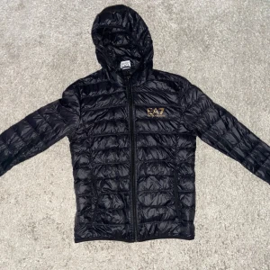 Emporio armani jacka Medium - Svart tun jacka