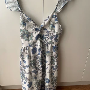 Klänning  - Bra skick 