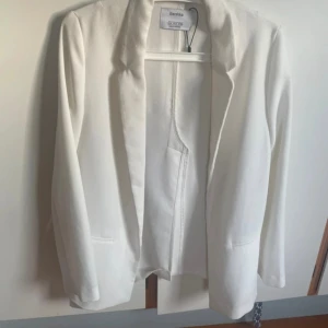 Vit kavaj berskha - Fin vit kavaj i bra skick 