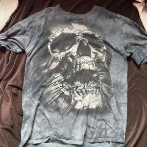 Baggy T shirt - XXL tröja från the mountain Skriv om frågor