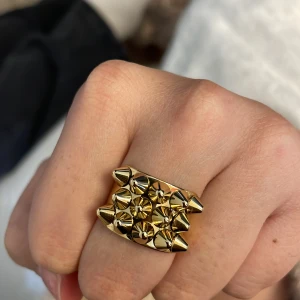 Edblad ring  - Säljer på grund av att jag inte tycker den pssar min stil! Pris kan absolut diskuteras!❤️