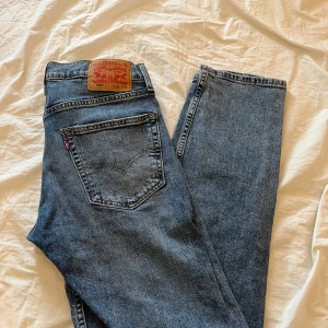 Levis 502 - Snygga Levis 502 aldrig använda i storlek w31 l34