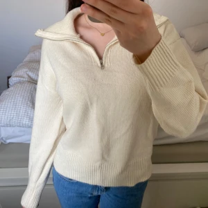 Stickad tröja - Jättesnygg stickad tröja! I bra skick!