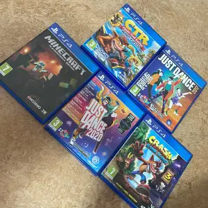 5 stycken ps4 spel. Minecraft, just dance 2020, crash bandicoot, just dance 2017 och ctr crash team racing