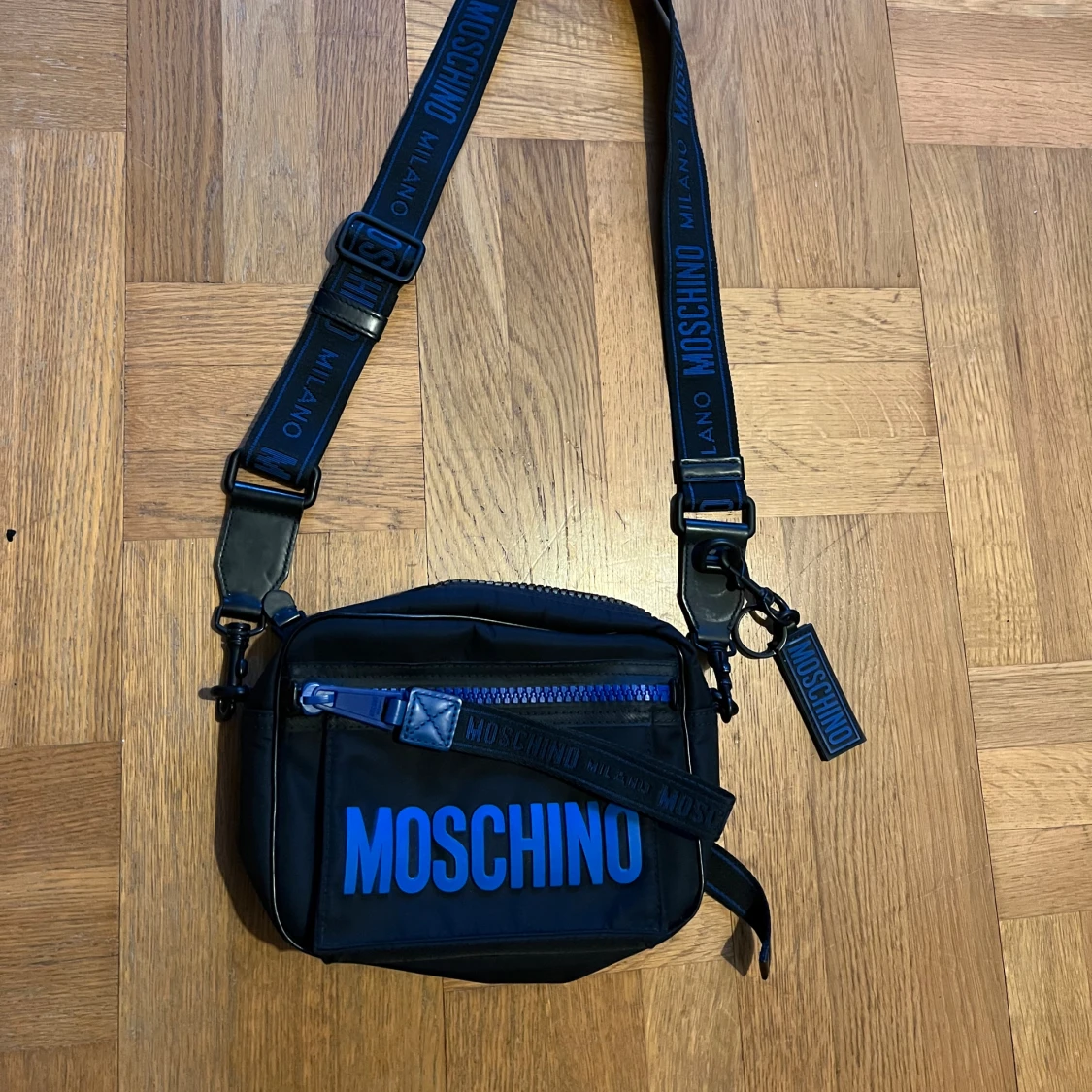 Moschino väska (Unisex)