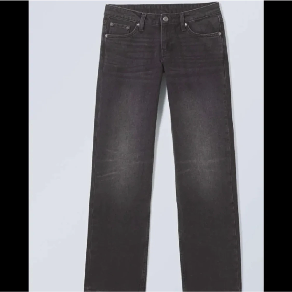 Lågmidjade Weekday jeans  - 90