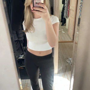 Yogapants - Mysiga yoga pants från gina. Endast testade. Nypris 359kr