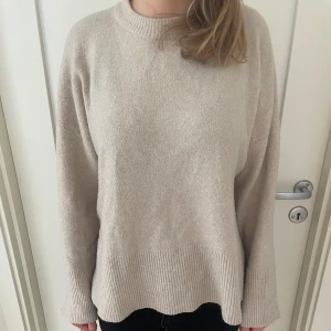Stickad tröja - Superfin stickad tröja från bershka! ❣️