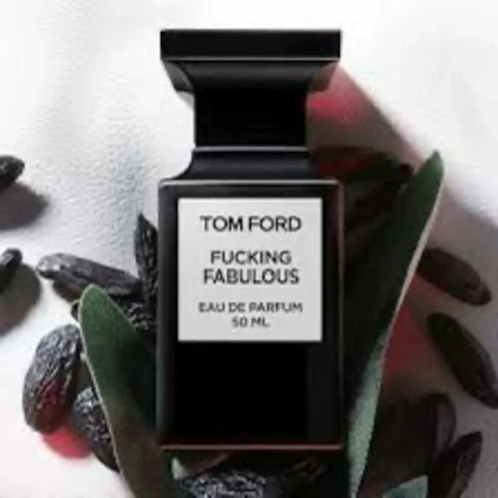 Tom Ford Fucking Fabulous 2 ml sample/test.   Ordinariepris är 5100 för 100 ml  18 kr frakt betalas av köpare  . Övrigt.