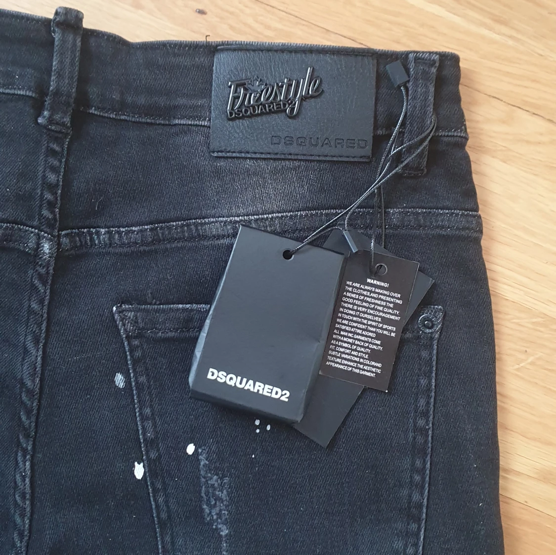  DSQUARED2 Jeans Svart NYSKICK! SS22 - 90