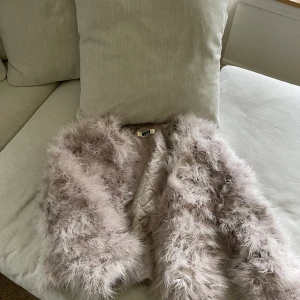 Fluffig jacka  - Fint skick 