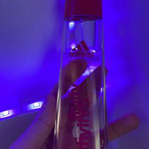 adidas fruity rhythm eau de toilette 75ml parfym köpt för 119kr  säljer då jag knappt använder den💞 pris kan diskuteras vid snabbaffär