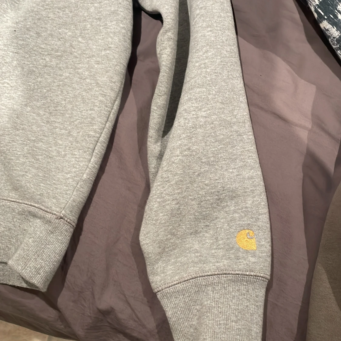 Carhart sweater  - 91