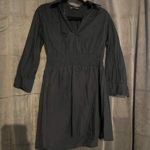 Svart Skjort klänning från zara i storlek s💞