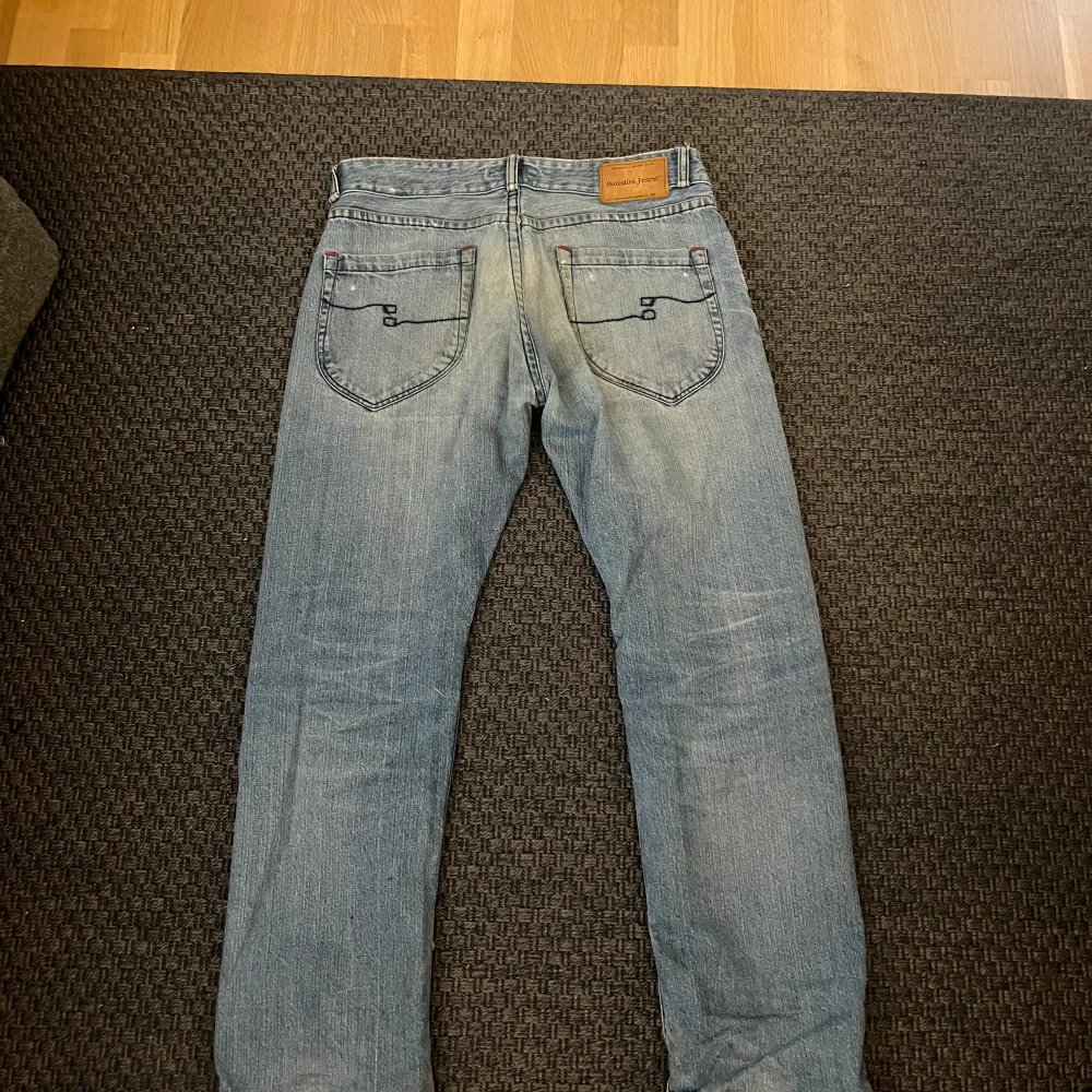Ett par snygga jeans av batistini märket, de är använda dock i bra skick då de ej har några skador alls.. Jeans & Byxor.