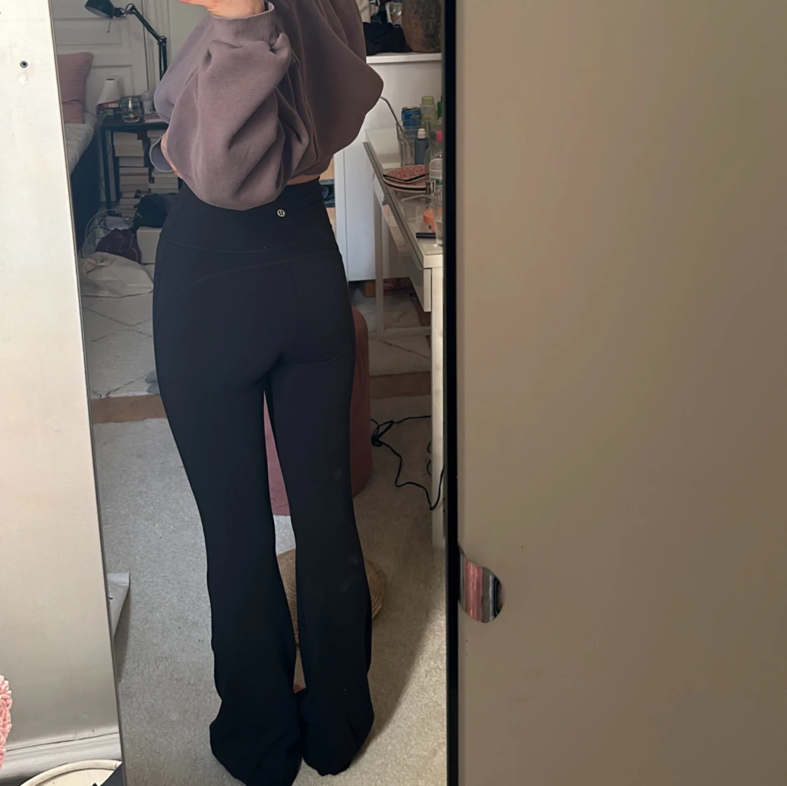 Lululemon flared leggings  - 91