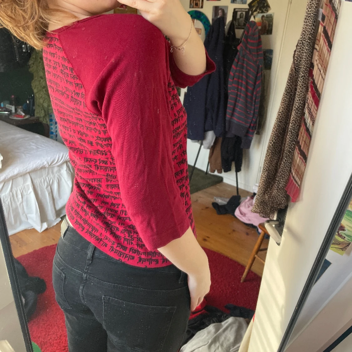 Röd topp med tryck  - 91