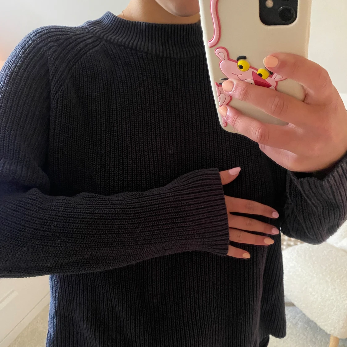 Mörkblå stickad tröja - 90