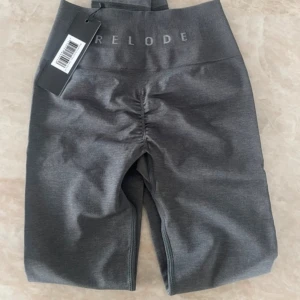 Relode prime scrunch  - Oanvände prime scrunch tights med prislapp kvar! Storlek XS, köpte för 699kr❤️