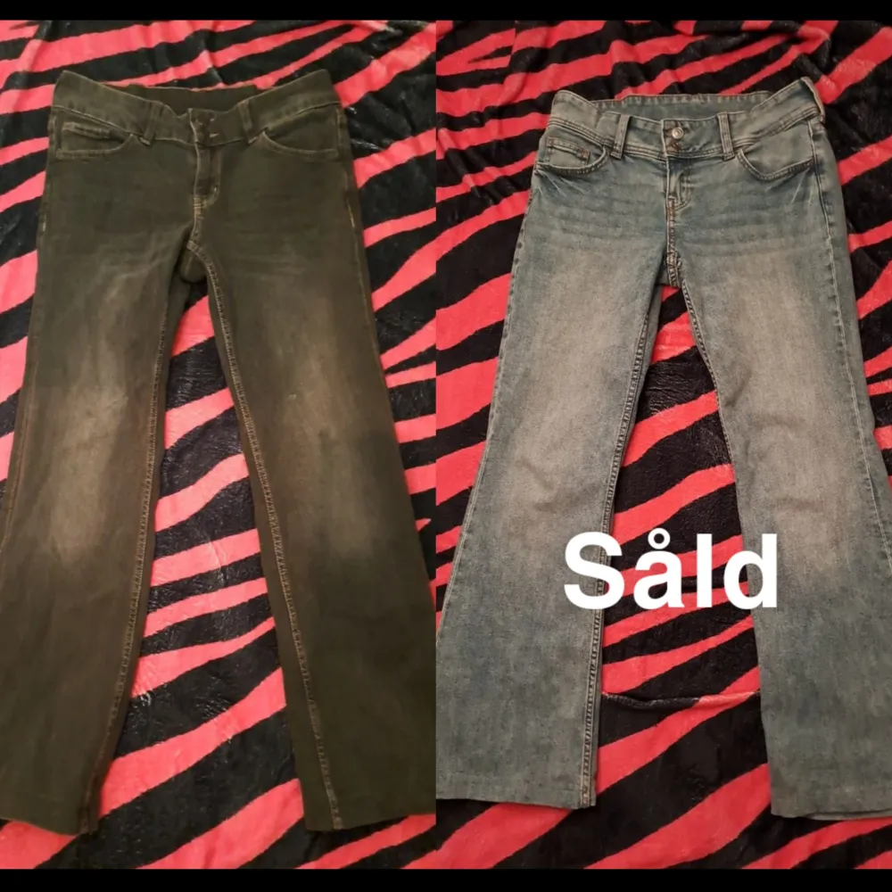 Bruna jeans från hm💋 Fint skick •  Pris kan diskuteras och skriv för fler bilder eller mått❤️. Jeans & Byxor.
