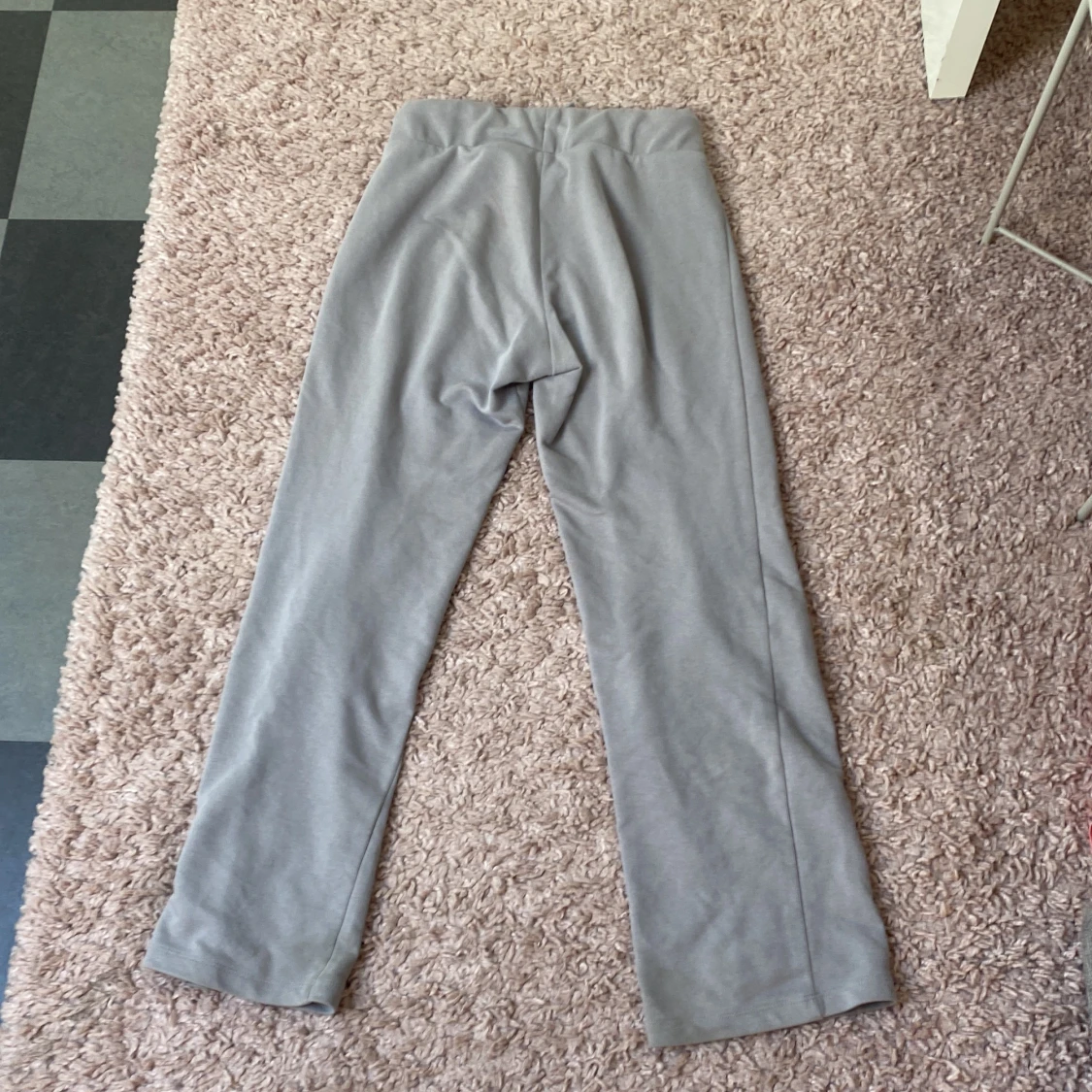 Lågmidjade mjukisbyxor  - 90