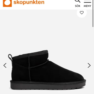 ”Uggs”  - Säljer dessa helt oanvända ”uggs” då jag inte fått dom till någon användning. Skriv vid bilder på skorna så skickar jag🥰