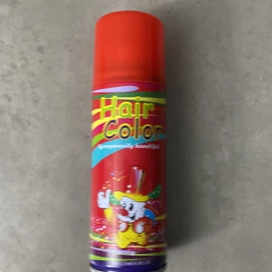 Hår färg  - Röd oanvänd hår färg. Pris kan som vanligt diskuteras.💖
